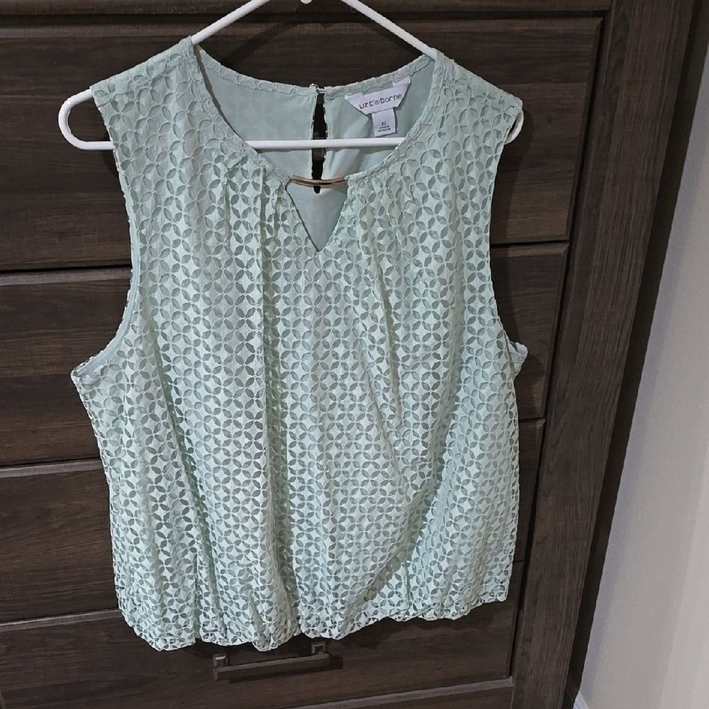 Green Lace Sleeveless Top